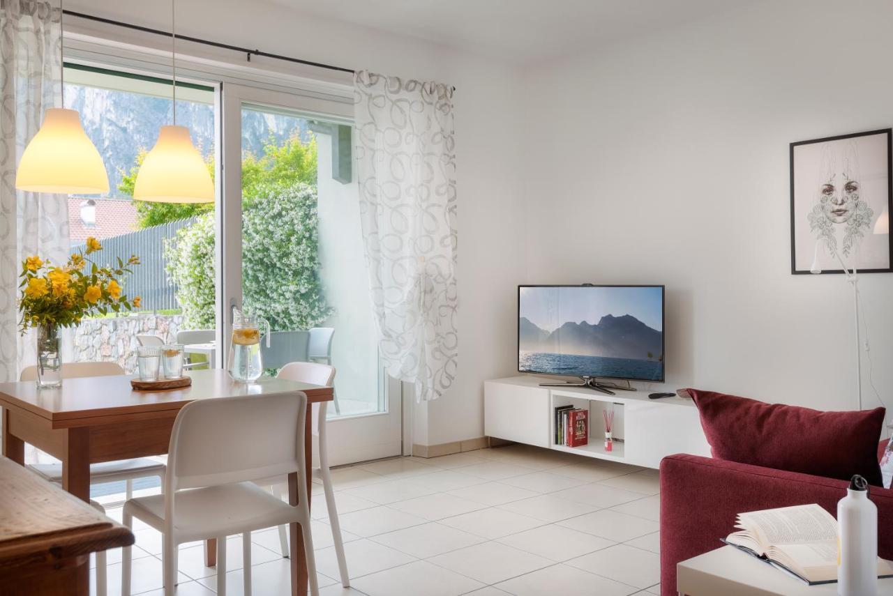 La Busa Apartments - Garda Chill Out Riva del Garda Bagian luar foto